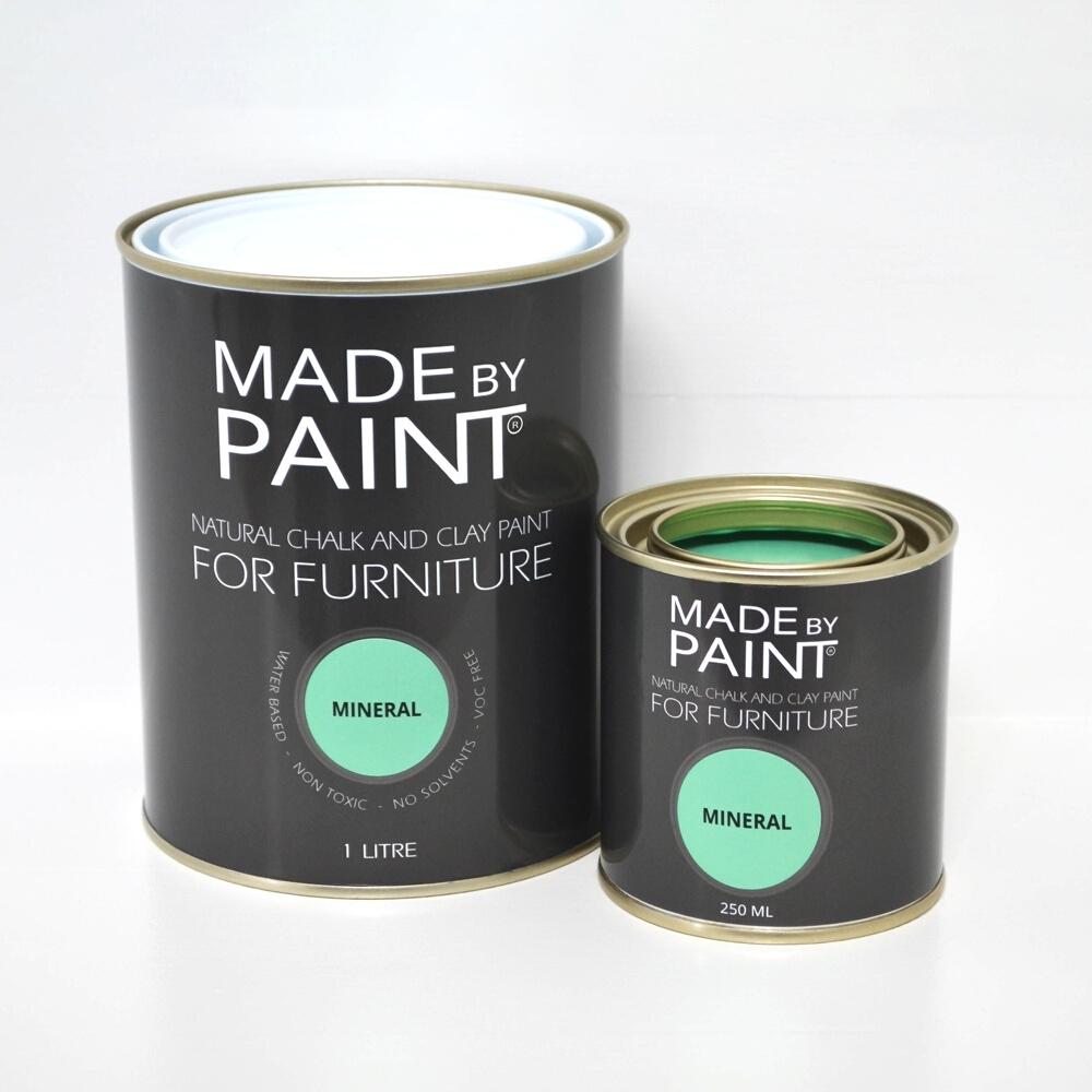 chalk and clay paint mineral green