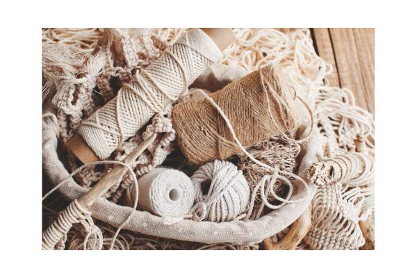 hand knotting macrame knots