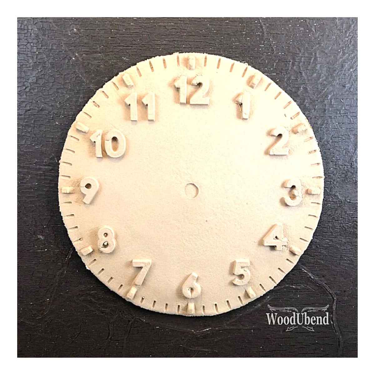 WoodUbend - English Numeral Round Clock 17cm